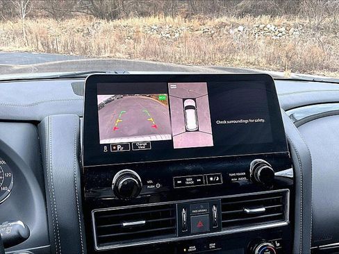 Used 2024 INFINITI QX80 Luxe image 22