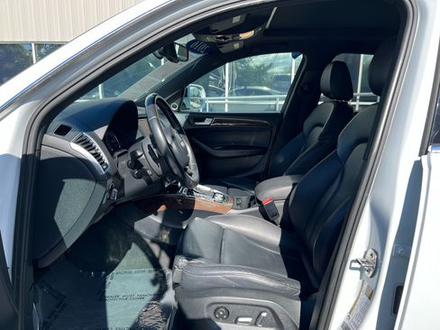 Used 2016 Audi Q5 2.0T Premium Plus w/ Technology Package image 11