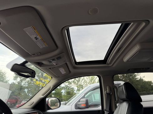 Used 2008 Chevrolet Avalanche LTZ w/ LTZ Preferred Equipment Group RWD image 13