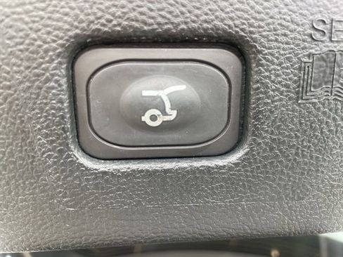 Used 2022 Ford Edge SEL w/ Sport Appearance Package AWD/4WD image 55