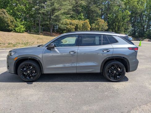 New 2026 Volkswagen Tiguan SE R-Line AWD/4WD image 7