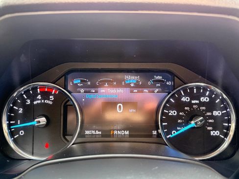 Used 2021 Ford F250 Lariat w/ Lariat Value Package image 32