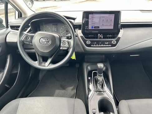 Used 2024 Toyota Corolla LE FWD image 17