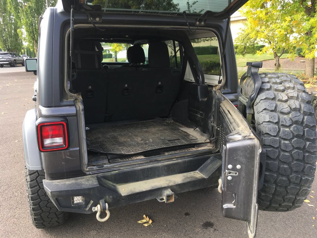 Used 2019 Jeep Wrangler Unlimited Sport S AWD/4WD image 6