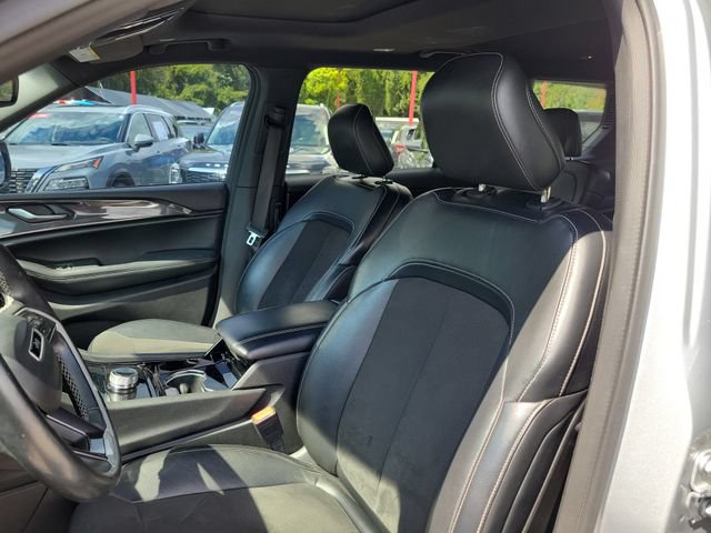 Used 2021 Jeep Grand Cherokee L Laredo AWD/4WD image 19
