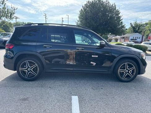 Used 2022 Mercedes-Benz GLB 250 4MATIC image 7