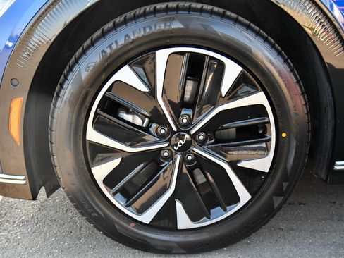 Used 2023 Kia EV6 Wind w/ Wind Technology Package image 13