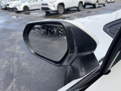 Used 2025 Toyota Corolla LE image 23