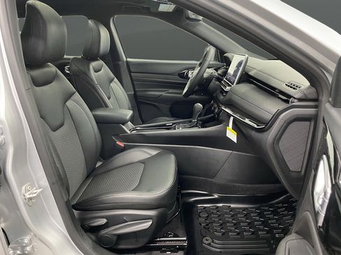 New 2026 Jeep Compass Latitude w/ Quick Order Package 29K AWD/4WD image 33