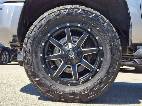 Certified 2019 Toyota Tundra Platinum AWD/4WD image 11
