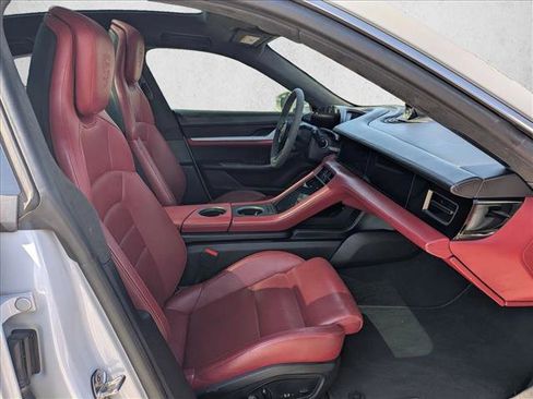 Used 2022 Porsche Taycan 4S AWD/4WD image 21
