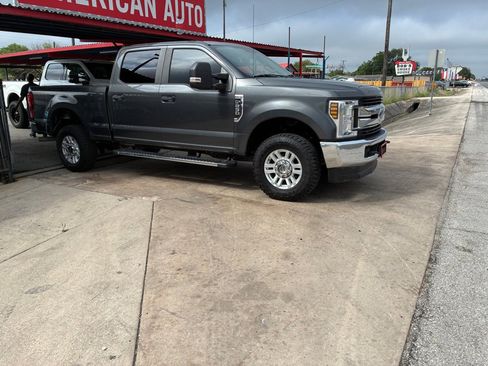 Used 2019 Ford F250 XL w/ STX Appearance Package AWD/4WD image 4