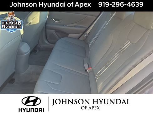 Used 2023 Hyundai Elantra SEL w/ Convenience Package image 24
