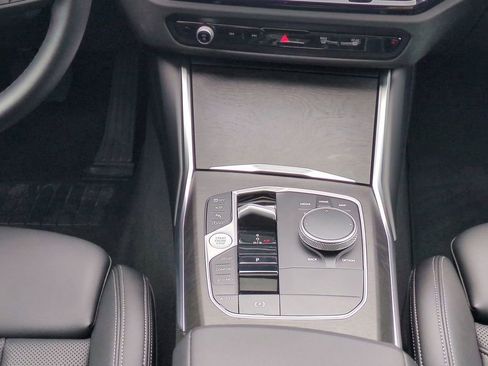 Used 2024 BMW 330i Sedan image 19