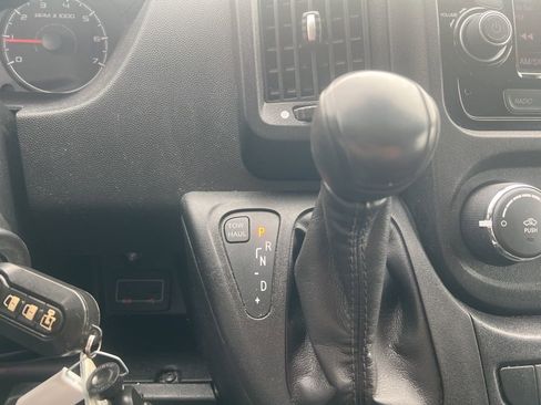 Used 2021 RAM ProMaster 2500 w/ Convenience Group image 18