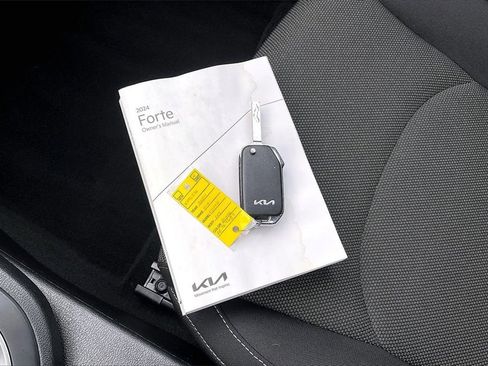 Certified 2024 Kia Forte LXS image 10