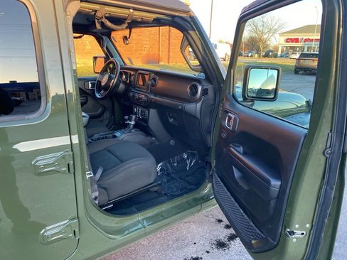 Used 2021 Jeep Wrangler Unlimited Sport image 21