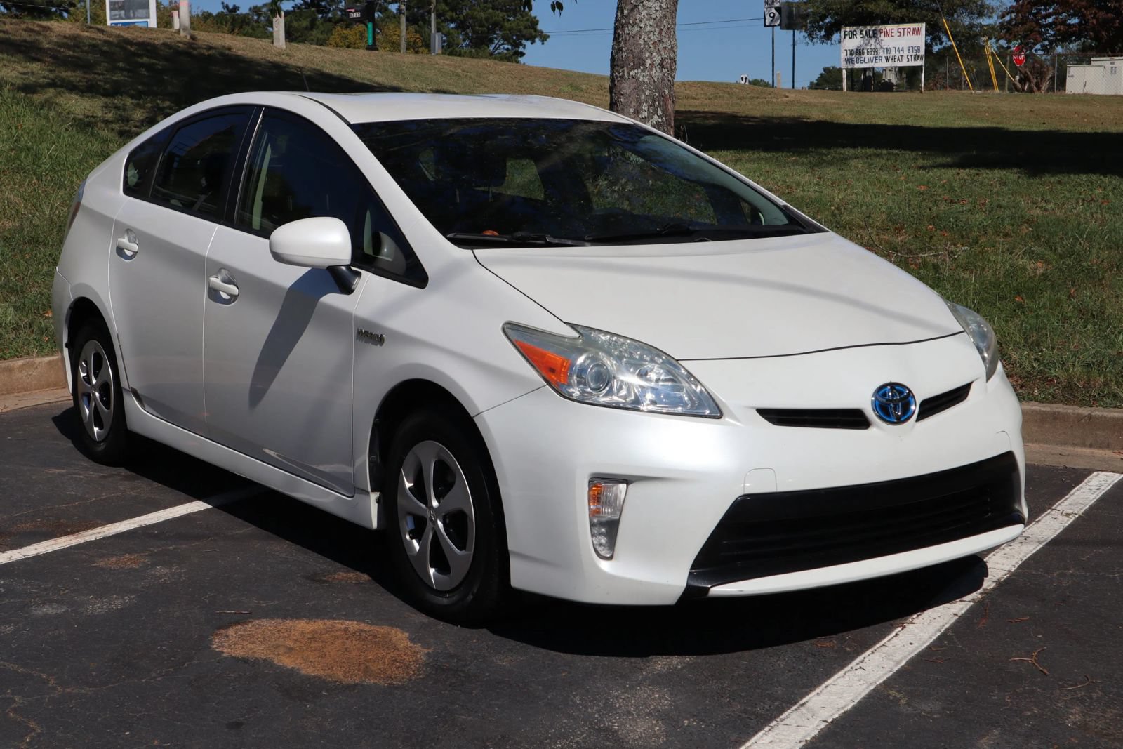 Used 2014 Toyota Prius Three FWD image 3