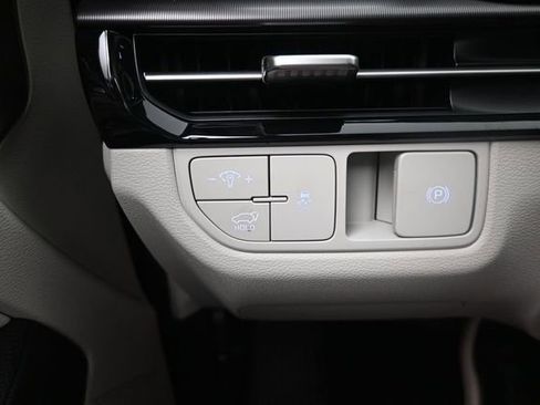 Used 2026 Kia Sportage EX w/ EX Panorama Roof Package AWD/4WD image 19