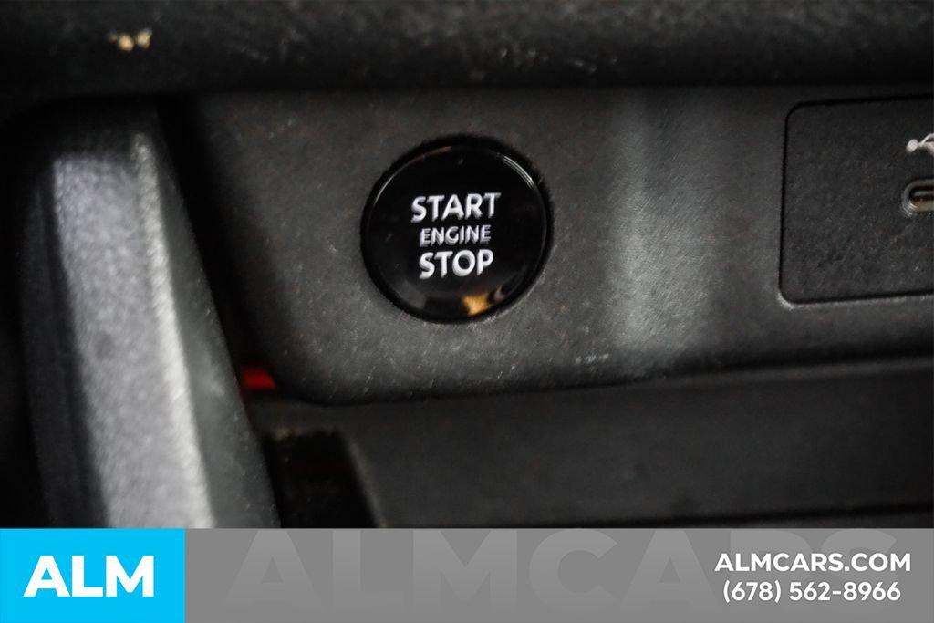 Used 2024 Nissan Rogue S FWD image 25