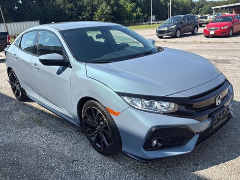 Used 2017 Honda Civic Sport image 7