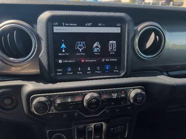 Used 2018 Jeep Wrangler Unlimited Sahara AWD/4WD image 19