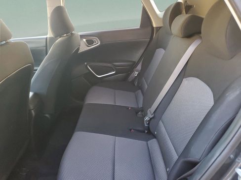 Used 2024 Kia Soul LX w/ Option Group 015 FWD image 7