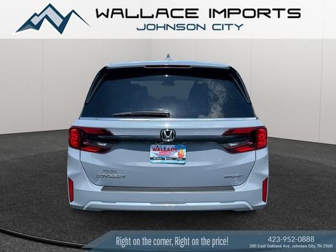 Used 2025 Honda Odyssey Sport-L image 4
