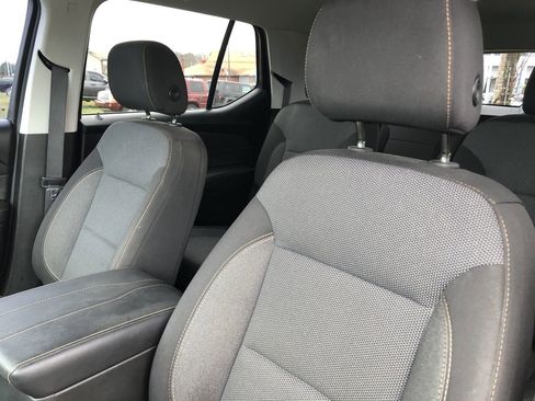 Used 2020 Chevrolet Traverse LT w/ LPO, Cargo Package image 14