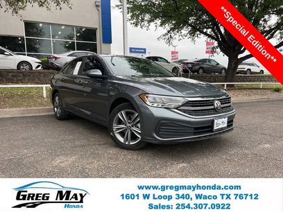 Used 2024 Volkswagen Jetta SE w/ Panoramic Sunroof Package