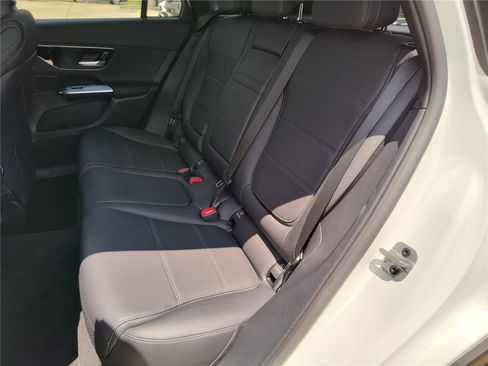 New 2025 Mercedes-Benz GLC 300 image 14
