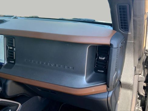 Certified 2024 Ford Bronco Outer Banks AWD/4WD image 19