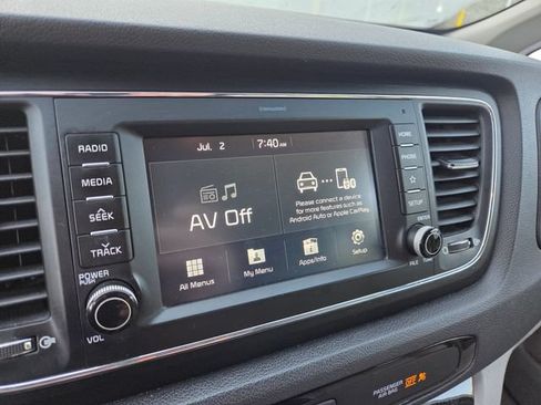 Used 2020 Kia Sedona EX FWD image 14