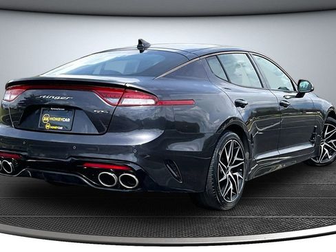 Used 2022 Kia Stinger GT-Line w/ Sun & Sound Package RWD image 6