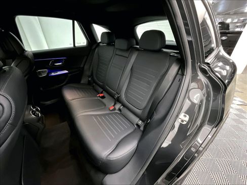 Used 2026 Mercedes-Benz GLC 300 image 18