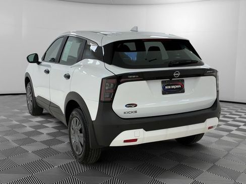 Used 2025 Nissan Kicks S FWD image 3