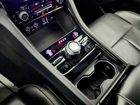 Used 2023 Jeep Grand Cherokee Overland w/ Adv Protech Group III image 16