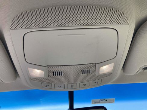 Used 2017 Lincoln MKZ Premiere FWD image 26