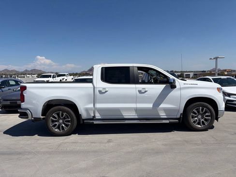 Used 2022 Chevrolet Silverado 1500 LT RWD image 3