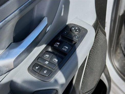 Used 2019 RAM 1500 Big Horn image 14