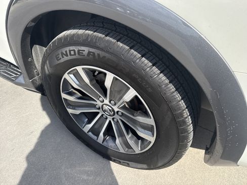 Used 2019 Nissan Armada SL w/ Premium Package image 6