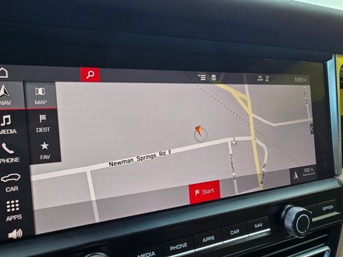 Used 2019 Porsche Macan S AWD/4WD image 9