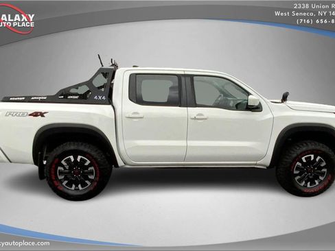 Used 2022 Nissan Frontier PRO-4X w/ Technology Package image 4