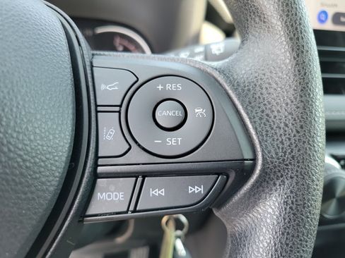 Used 2023 Toyota RAV4 LE FWD image 14