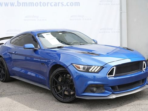 Used 2017 Ford Mustang GT Premium w/ GT Performance Package RWD image 1