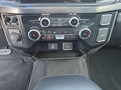 Used 2024 Ford F350 Lariat image 16