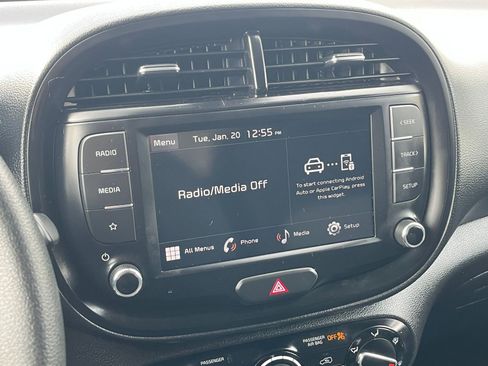 Used 2025 Kia Soul LX w/ LX Technology Package image 21