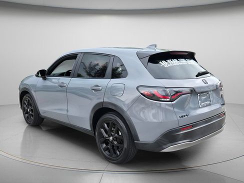 Used 2024 Honda HR-V Sport image 8