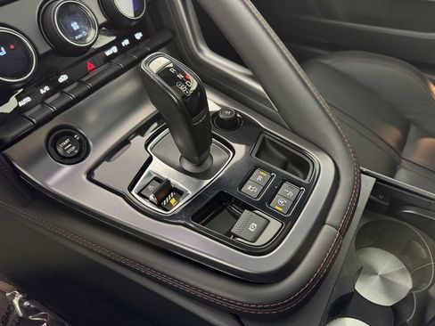 Used 2017 Jaguar F-TYPE R image 25