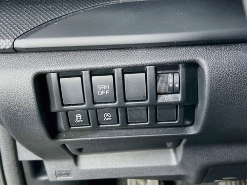 Used 2023 Subaru Forester AWD/4WD image 10